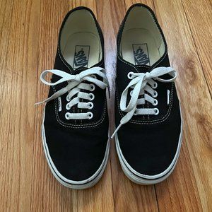 Black Vans Classic Lace Up M8 / W 9.5